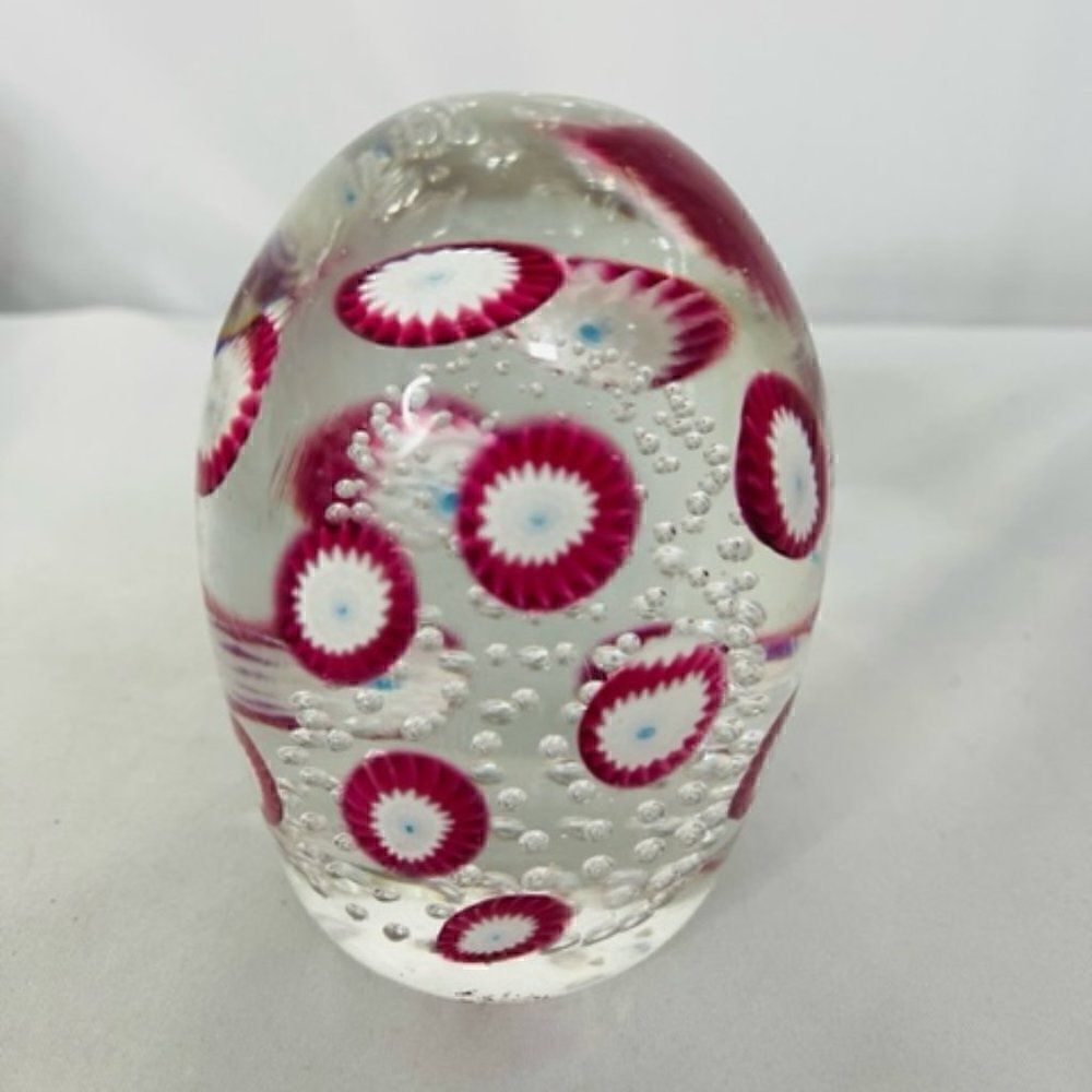 Glass millefiori And Controlled Bubble Paperweight Egg Shape 4" Very Good condit